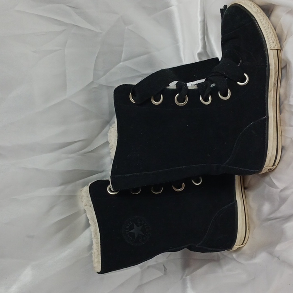 Boots - Picture 2 of 5